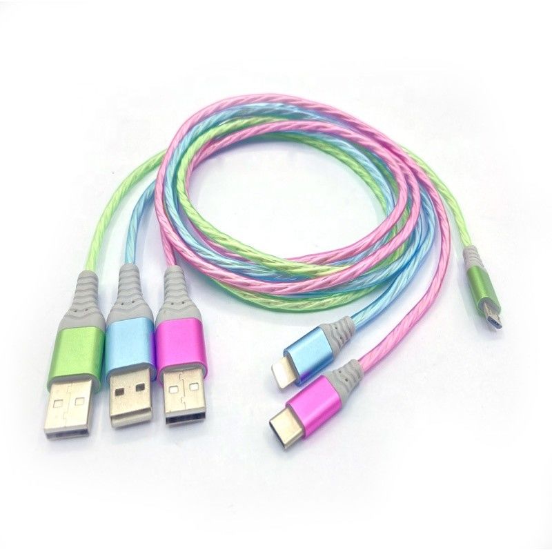 Le remplissage rapide câblent 3 DANS 1 type câble de clignotant de remplissage coloré de foudre de câble de C 3A LED USB