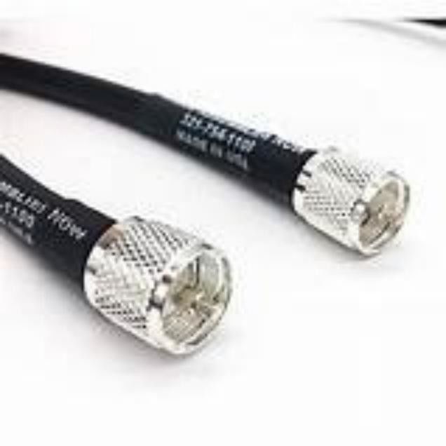 Cable de transmission haute tension avec une impédance inférieure à 30 Ohm et jaquette en PVC