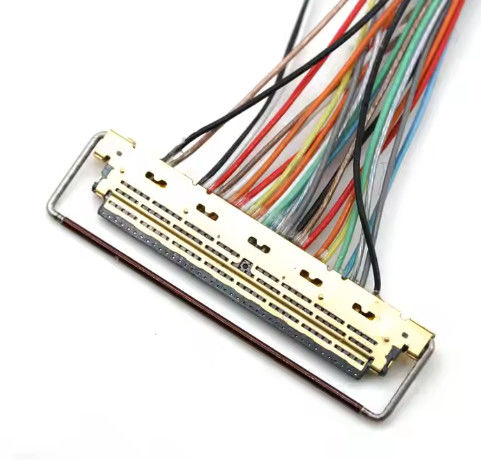 Cable LVDS rétractable à la flamme de la veste en PVC de 300 V pour une transmission vidéo stable à 105 °C