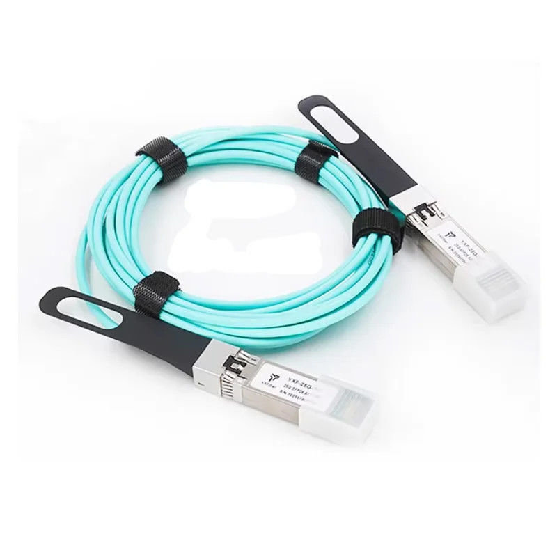 Fabricant de faisceaux de câbles fournissant des assemblages QSFP-40G avec une conception de câble personnalisée de précision | Conçu pour les appareils de communication optique et Ethernet 40G ultra-rapides