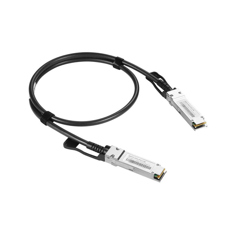 Conception de câble personnalisé Assemblage de câbles QSFP 40G Direct Attach Copper QSFP+ 4*10G 1M 3M 5M 7M Câble DAC Breakout de longueur personnalisée