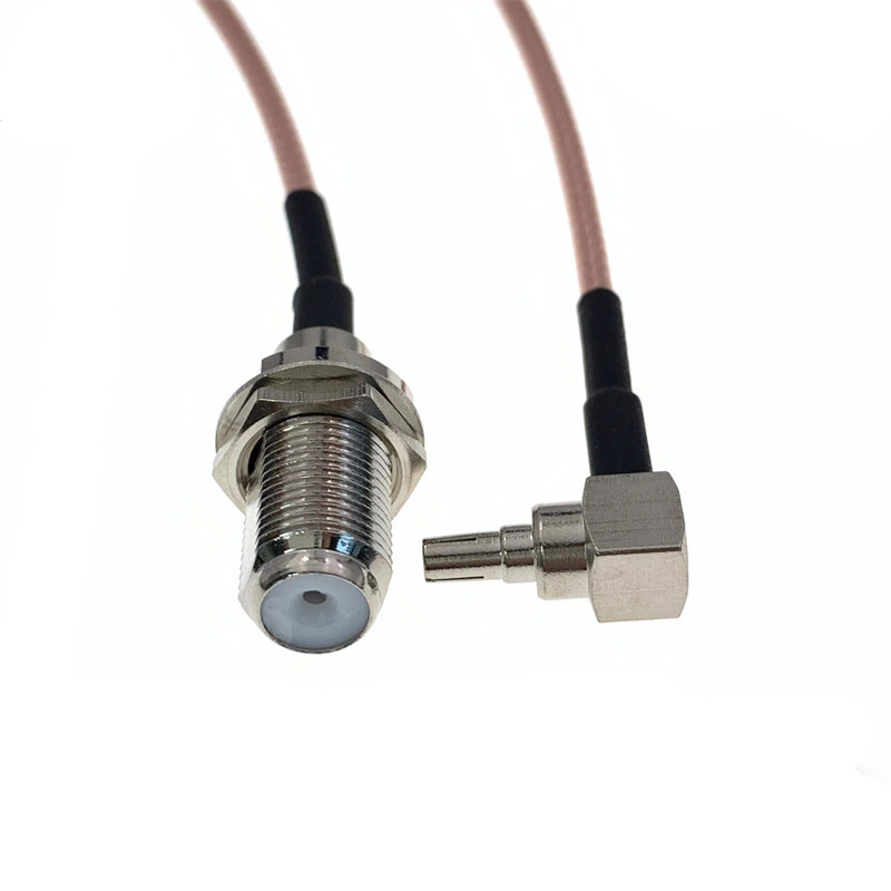 Câble coaxial ultra-fin avec blindage supérieur pour la transmission de signaux à haute vitesse, idéal pour les dispositifs médicaux, la robotique et les applications électroniques compactes